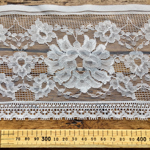 Ivory Single Edge Lace Trim