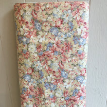 Load image into Gallery viewer, Pretty Vintage Floral Cotton 2.7m
