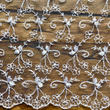 Load image into Gallery viewer, Dainty White Embroidered Bridal Lace Trim
